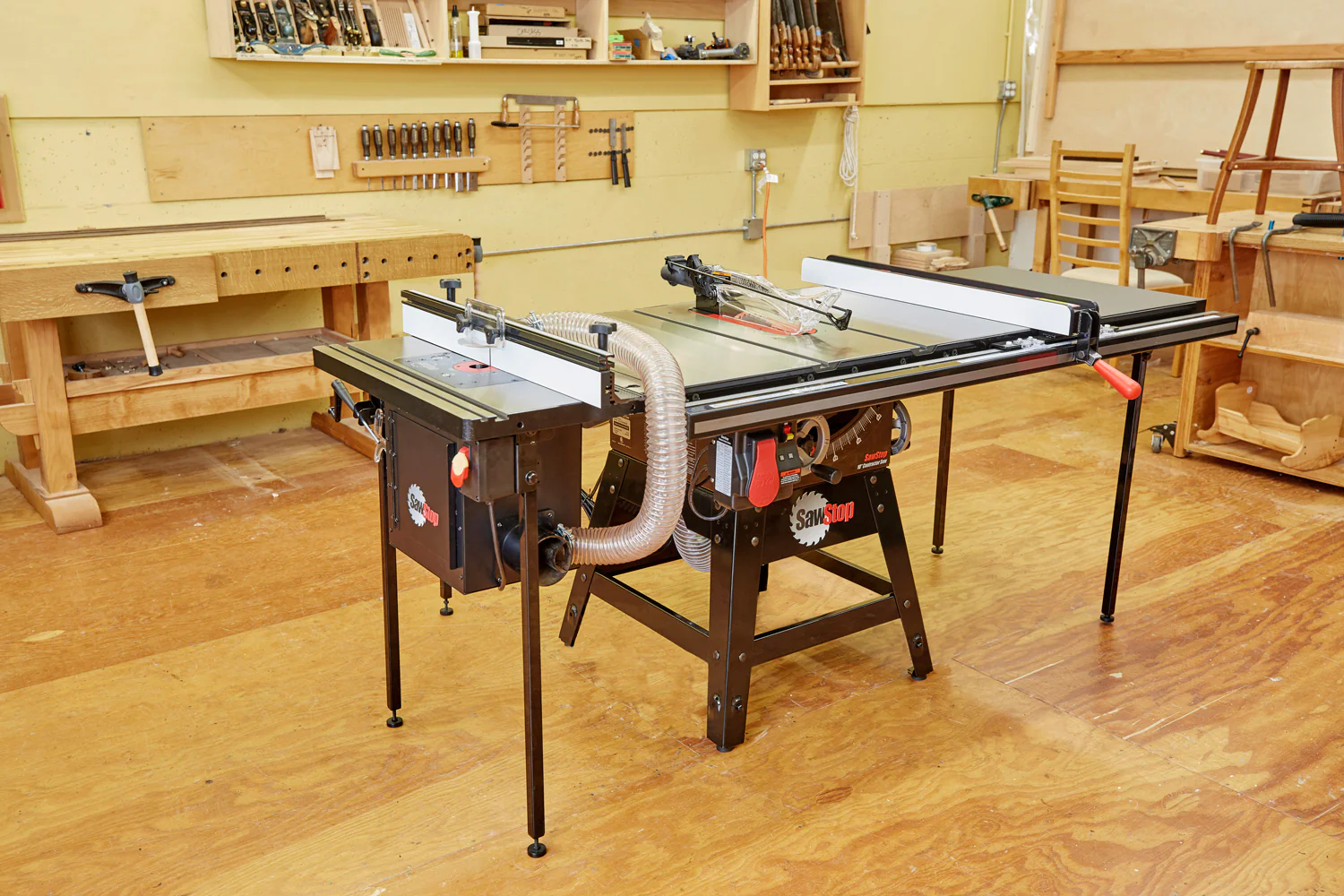 SAWSTOP Contractor 1.75HP Saw with 36” Professional T-Glide Advance Fence, Rails & Extension Table - Image 2